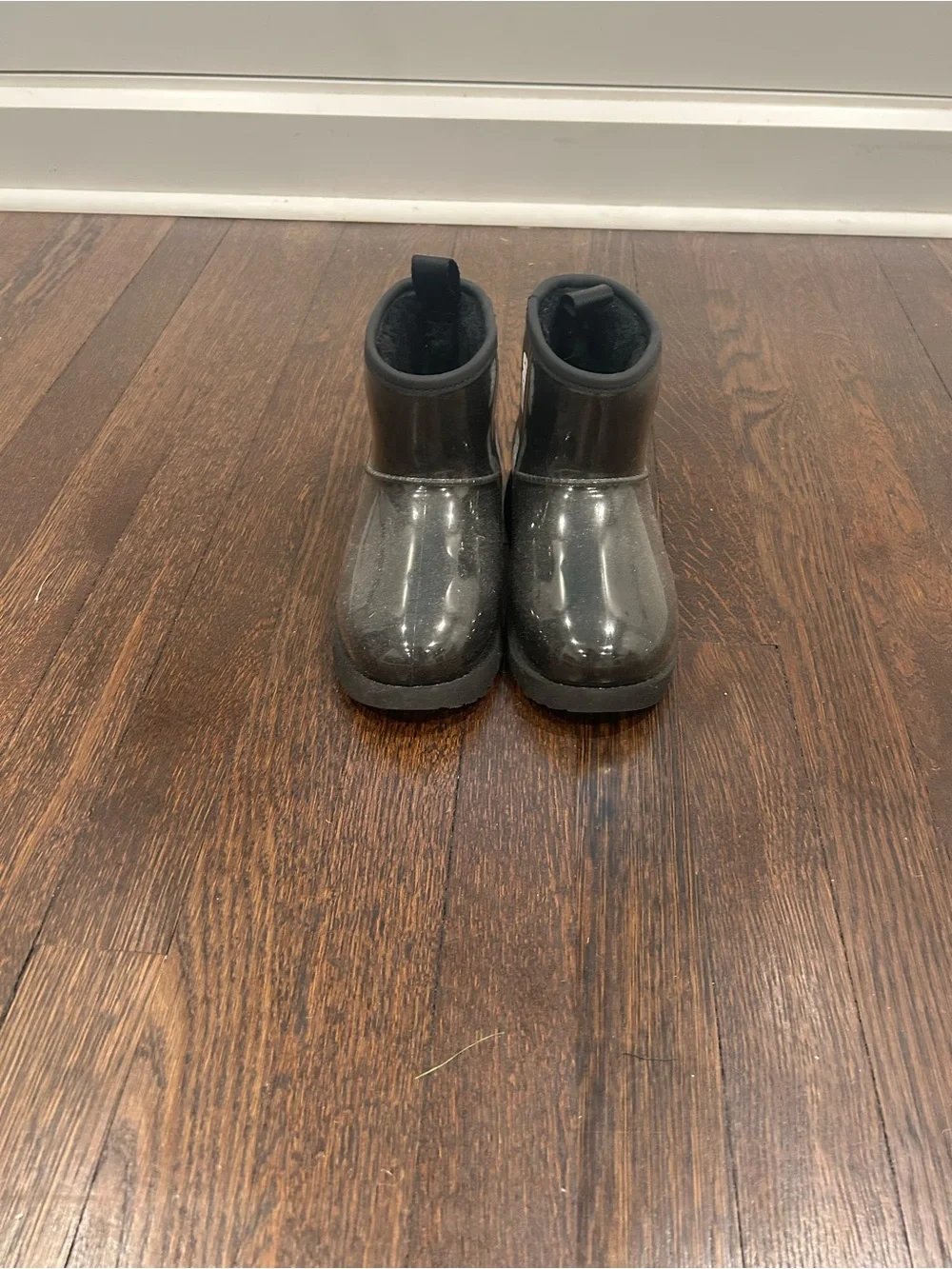 NWOB UGG Kids Black Classic Clear Waterproof Ankle Rain Boots Size 2Y